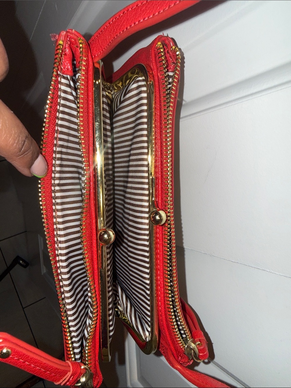 Red Patterned‎ Crossbody Bag - Picture 5 of 7